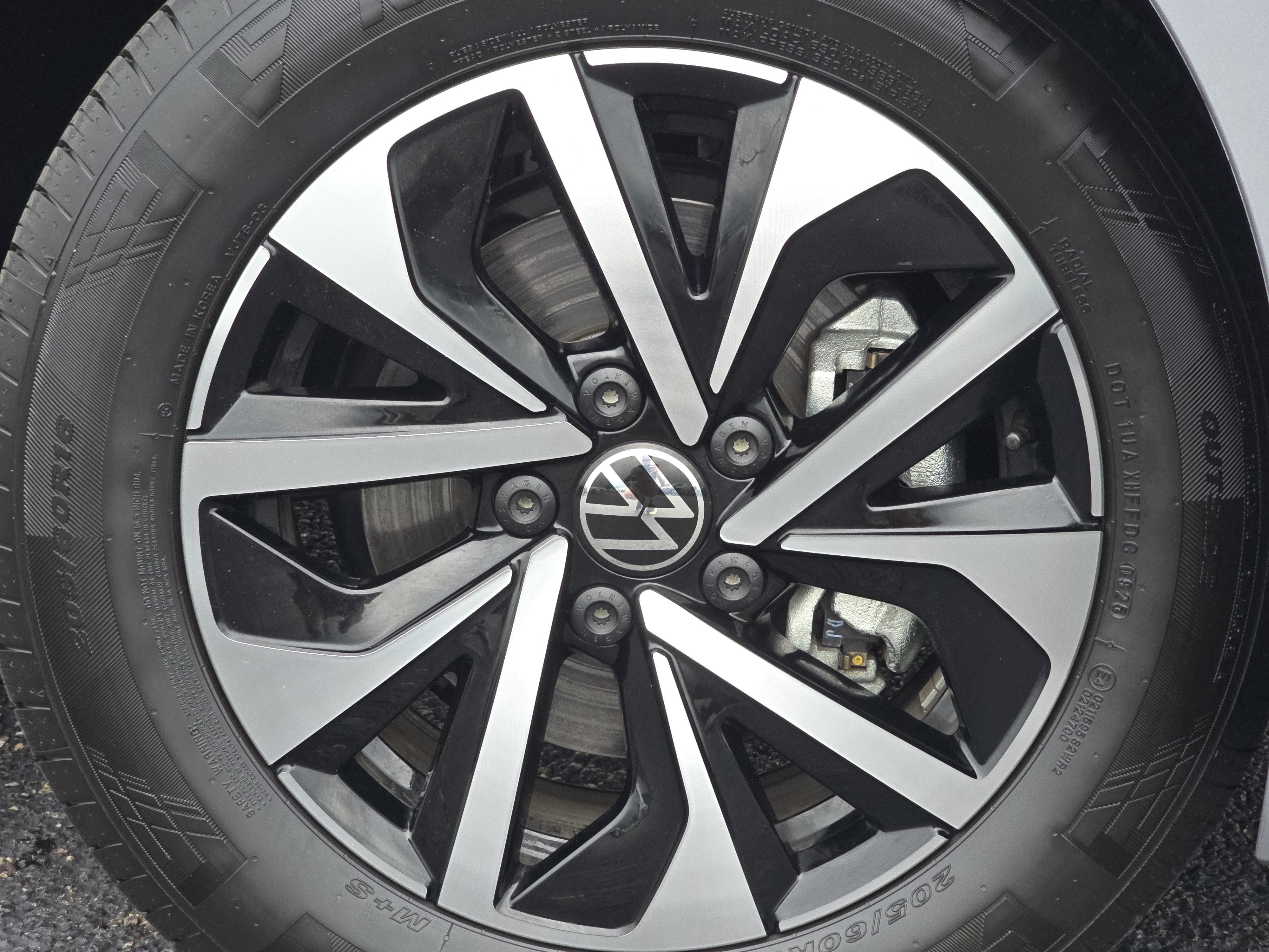 New 2026 Volkswagen Jetta S FWD image 13