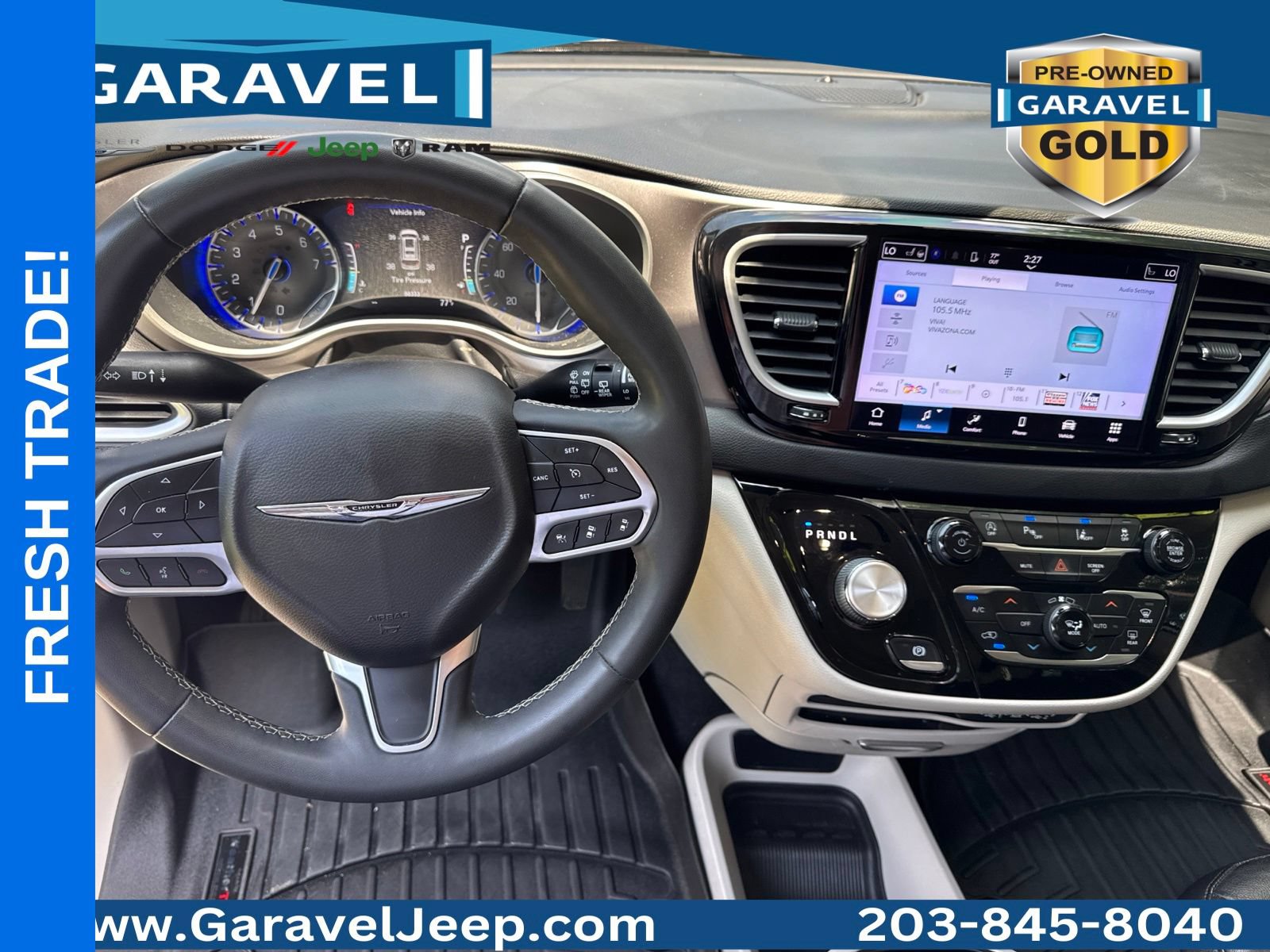 Used 2022 Chrysler Pacifica Touring-L FWD image 5