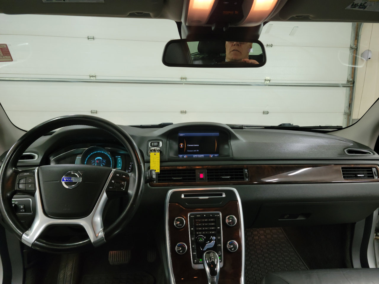 Used 2015 Volvo XC70 T6 Premier Plus image 14