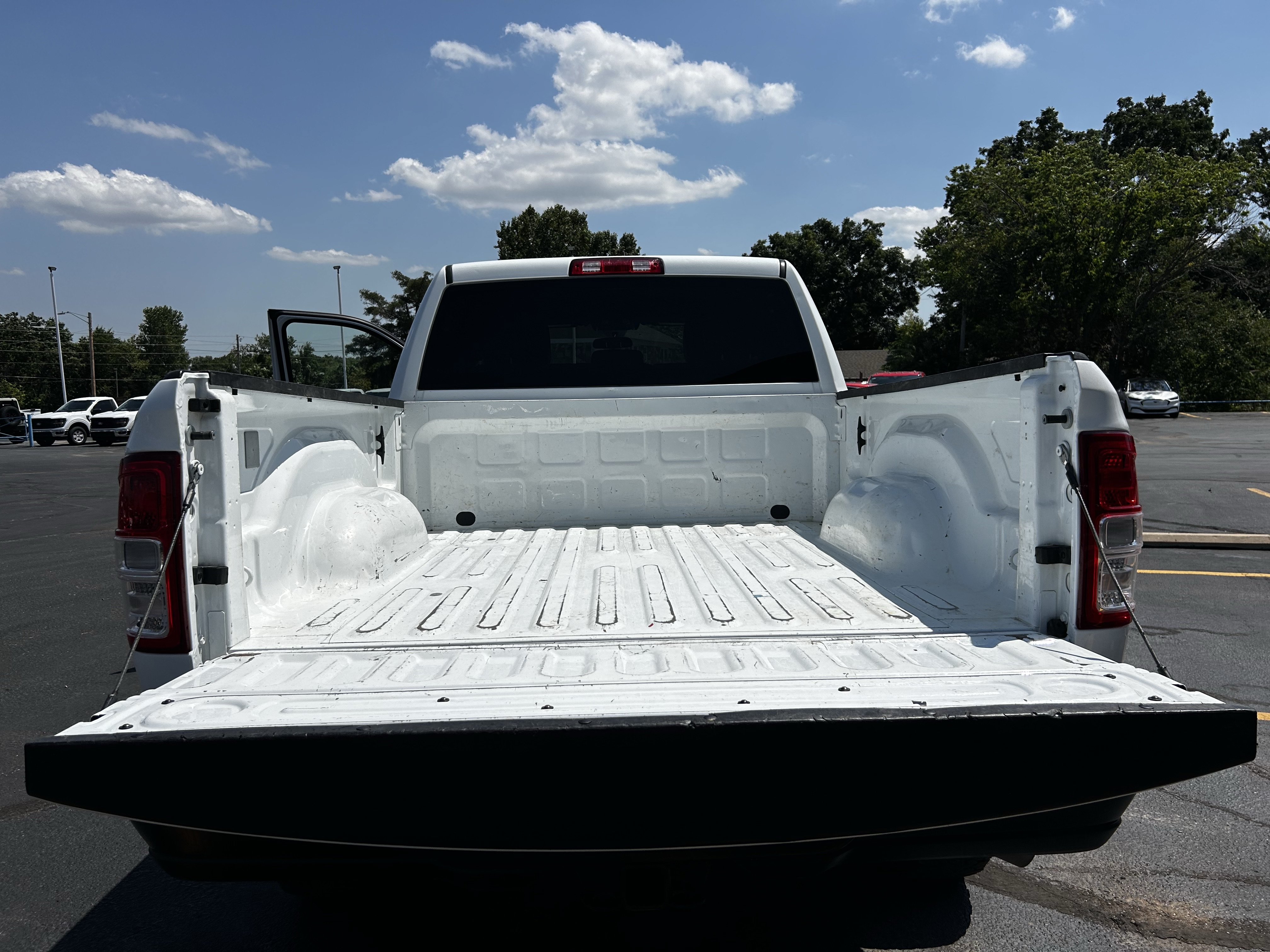 Used 2023 RAM 2500 Tradesman AWD/4WD image 21