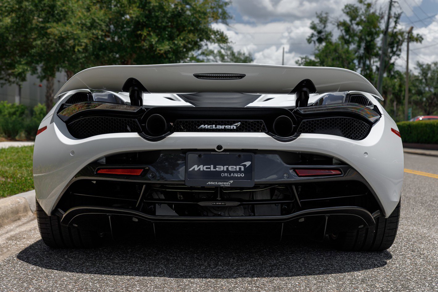 Used 2020 McLaren 720S Spider RWD image 18
