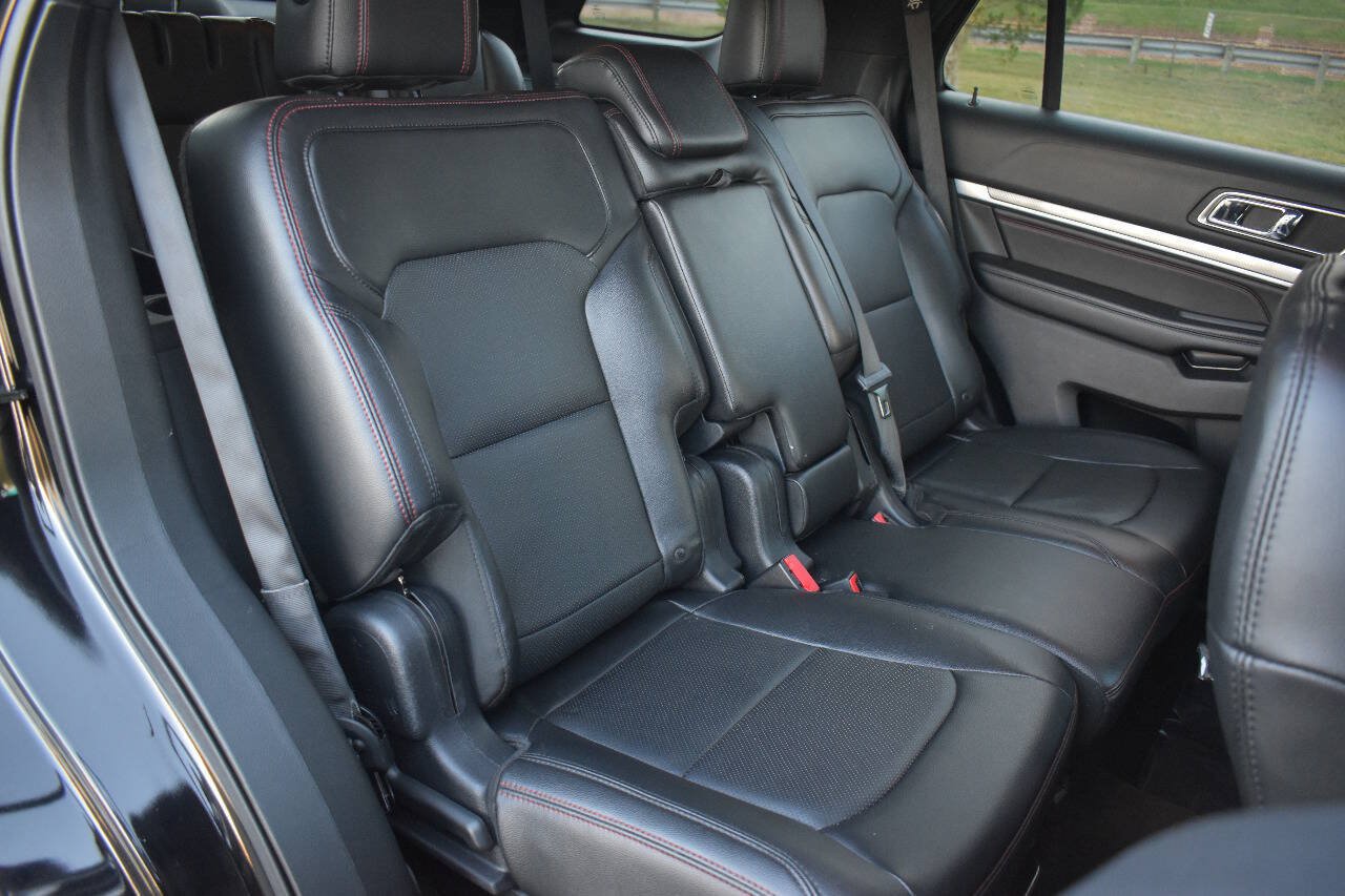 Used 2016 Ford Explorer Sport w/ Equipment Group 401A AWD/4WD image 15