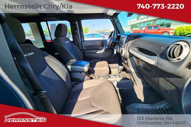 Used 2017 Jeep Wrangler Unlimited Rubicon w/ Cold Weather Group AWD/4WD image 24