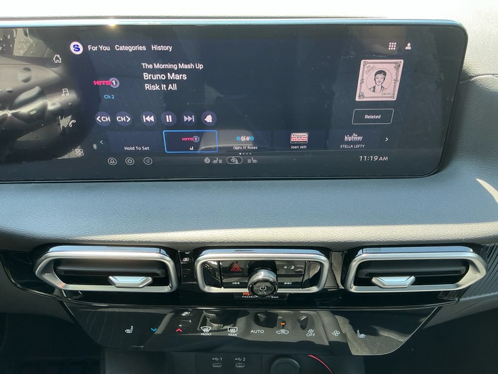 New 2026 Nissan Sentra SV w/ SV Convenience Package FWD image 19