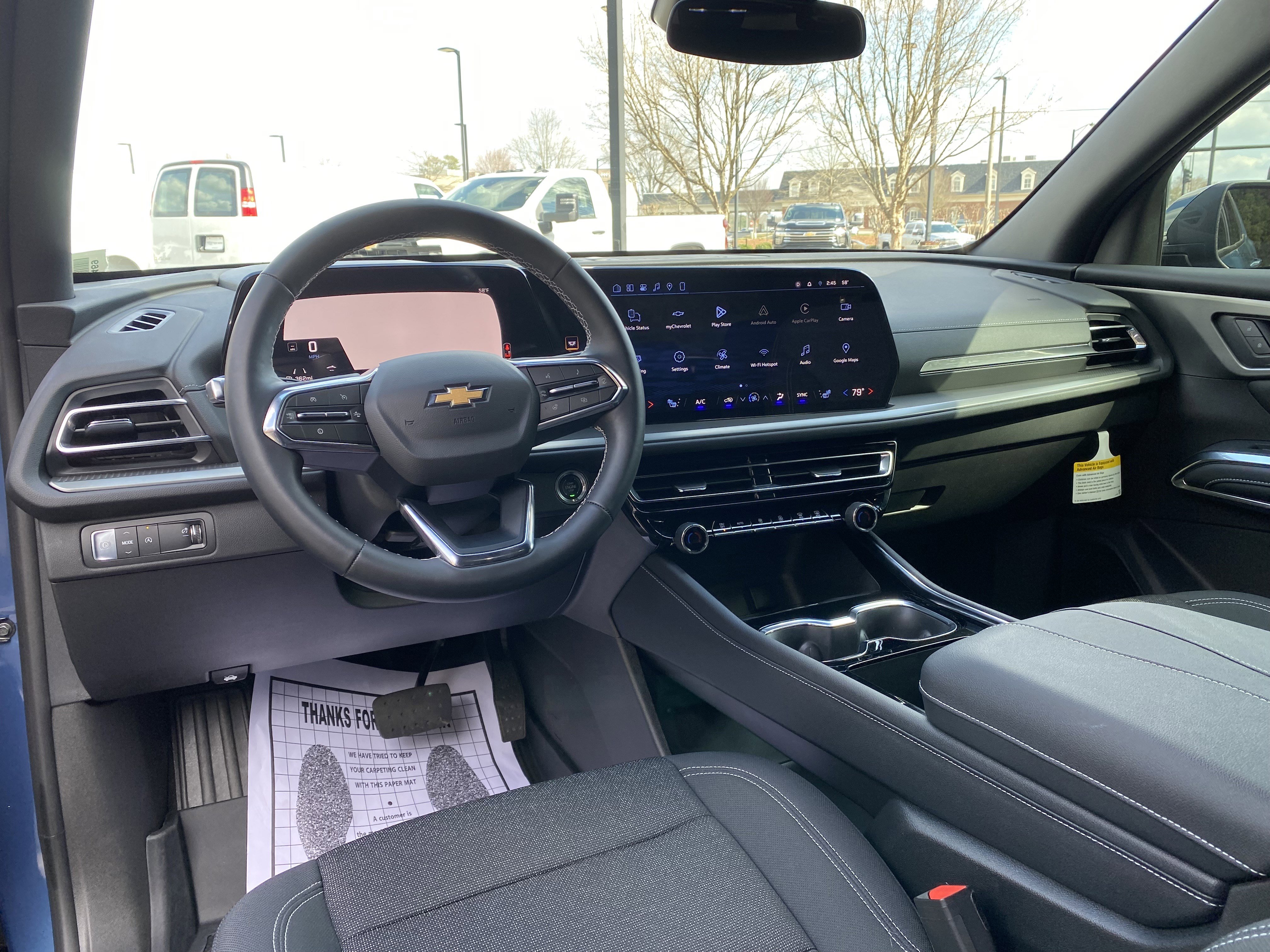 Used 2026 Chevrolet Traverse LT image 32