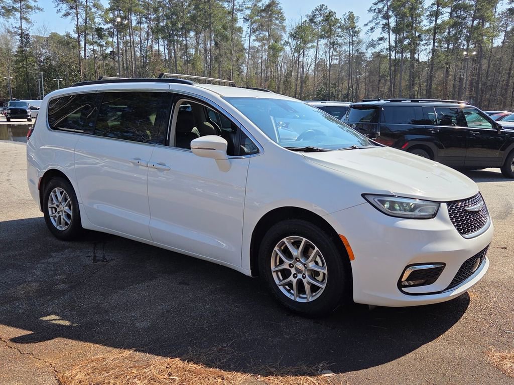 Used 2022 Chrysler Pacifica Touring-L