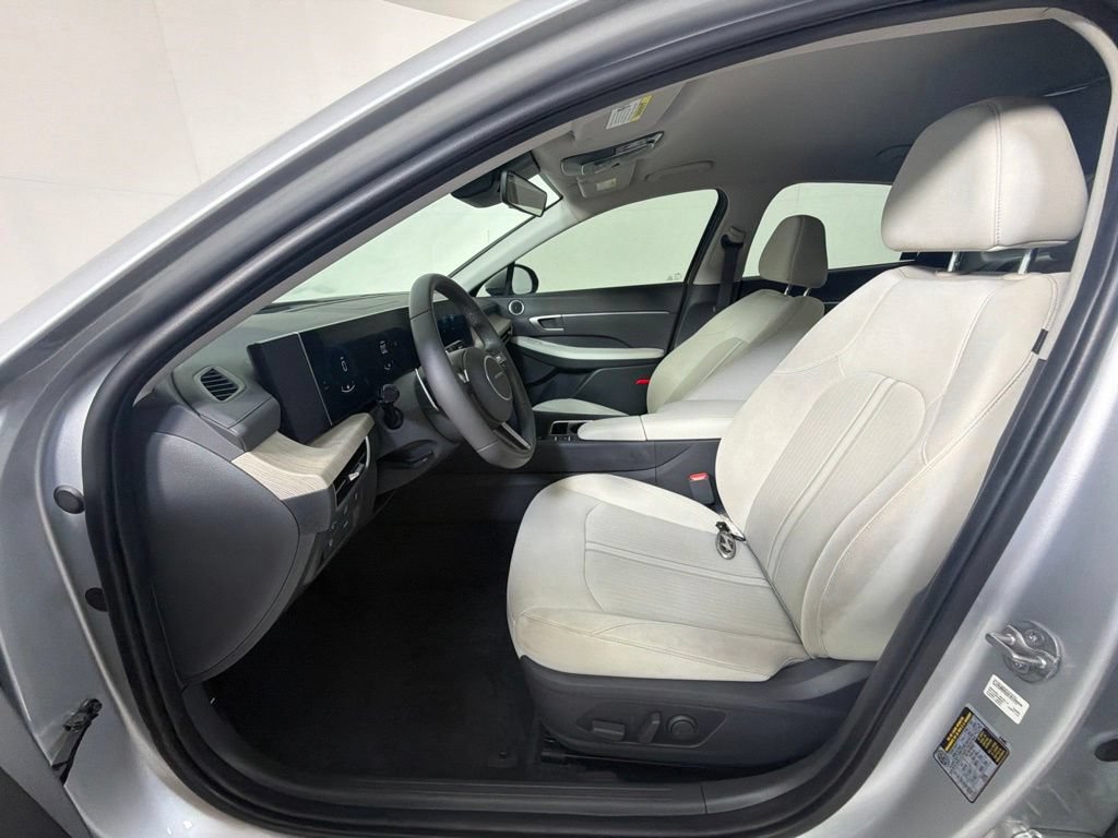 Certified 2025 Hyundai Sonata SEL FWD image 22