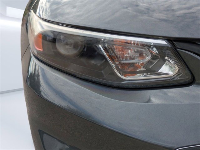 Used 2017 Chevrolet Malibu LT image 10