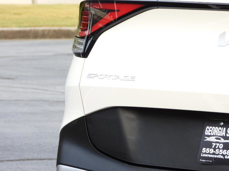 Used 2023 Kia Sportage LX image 7
