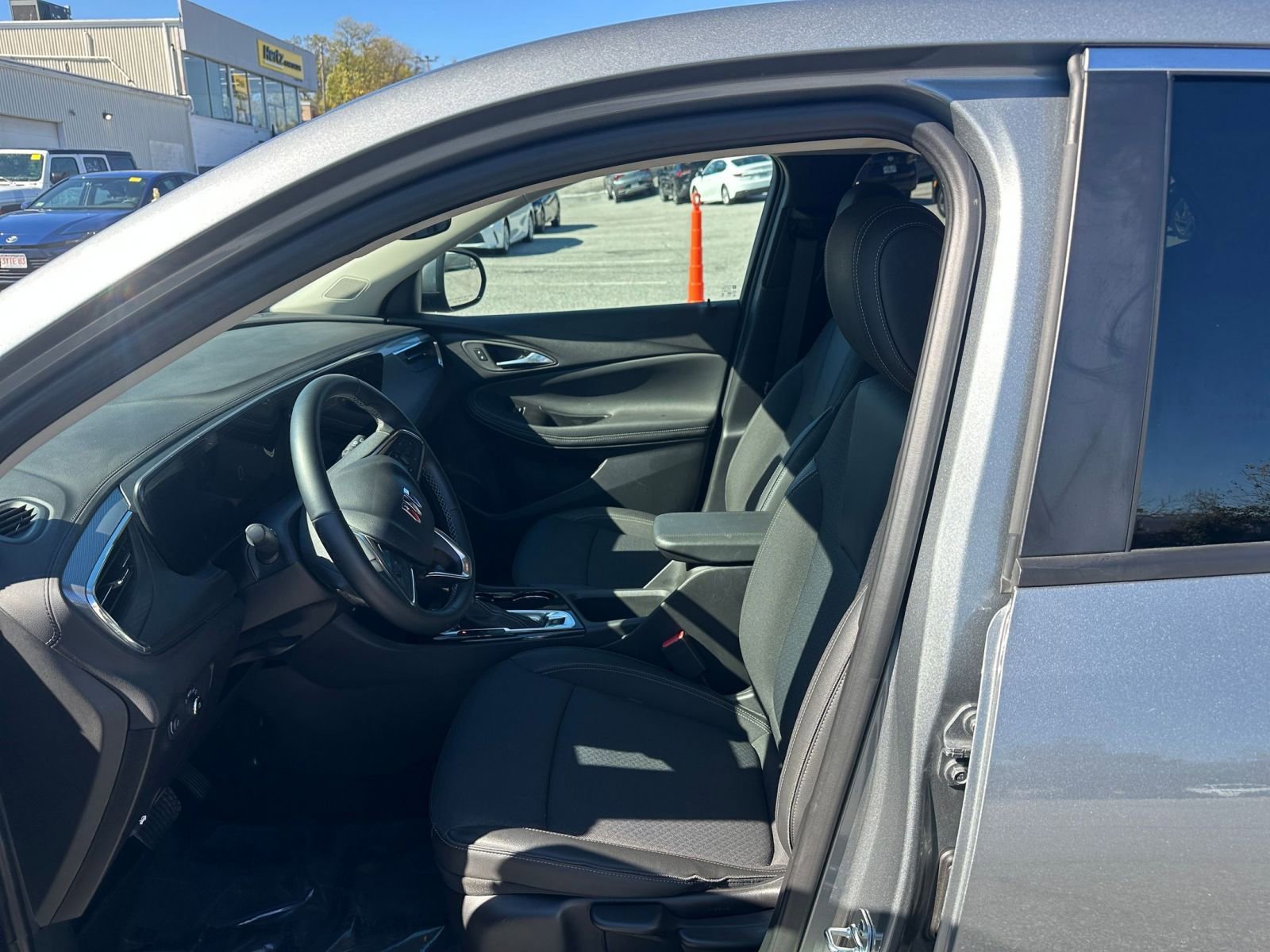 Used 2025 Buick Encore GX Preferred image 24