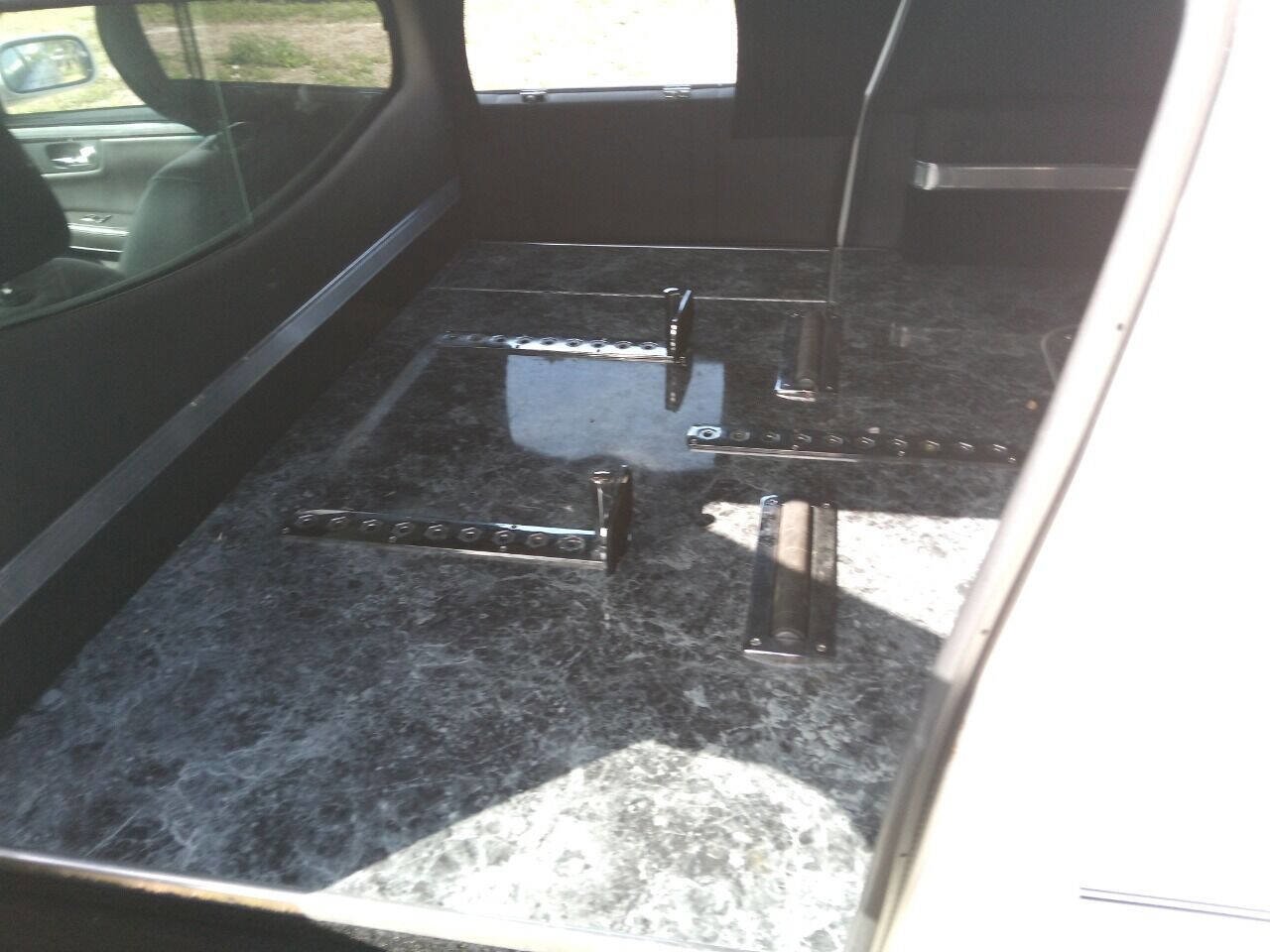 Used 2011 Cadillac DTS Limousine image 14