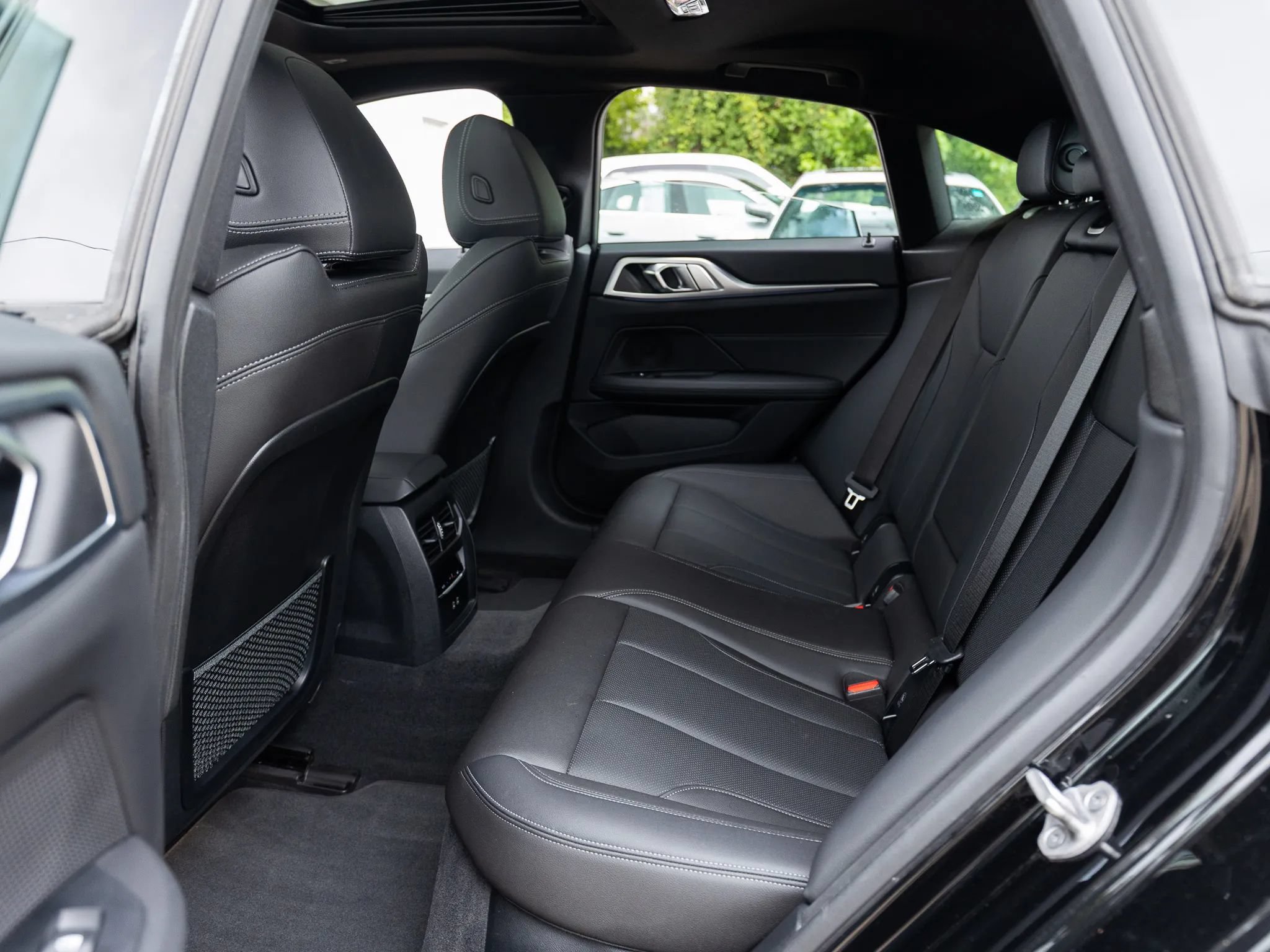 Used 2023 BMW i4 eDrive40 w/ Premium Package RWD image 29