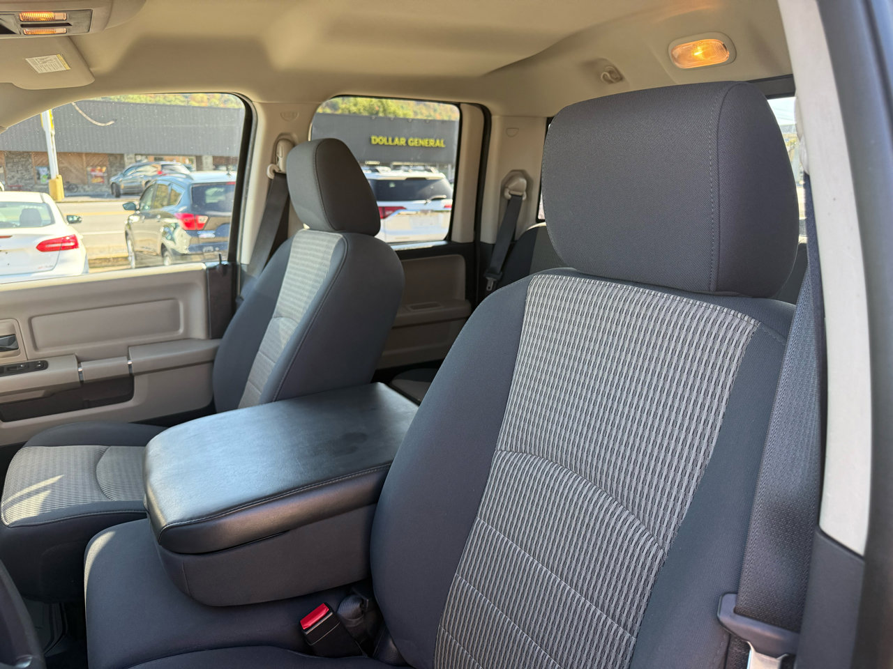 Used 2009 Dodge Ram 1500 Truck SLT image 31