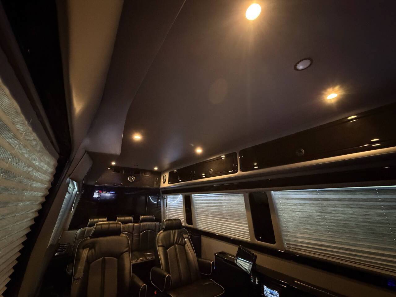 Used 2014 Mercedes-Benz Sprinter 2500 image 40