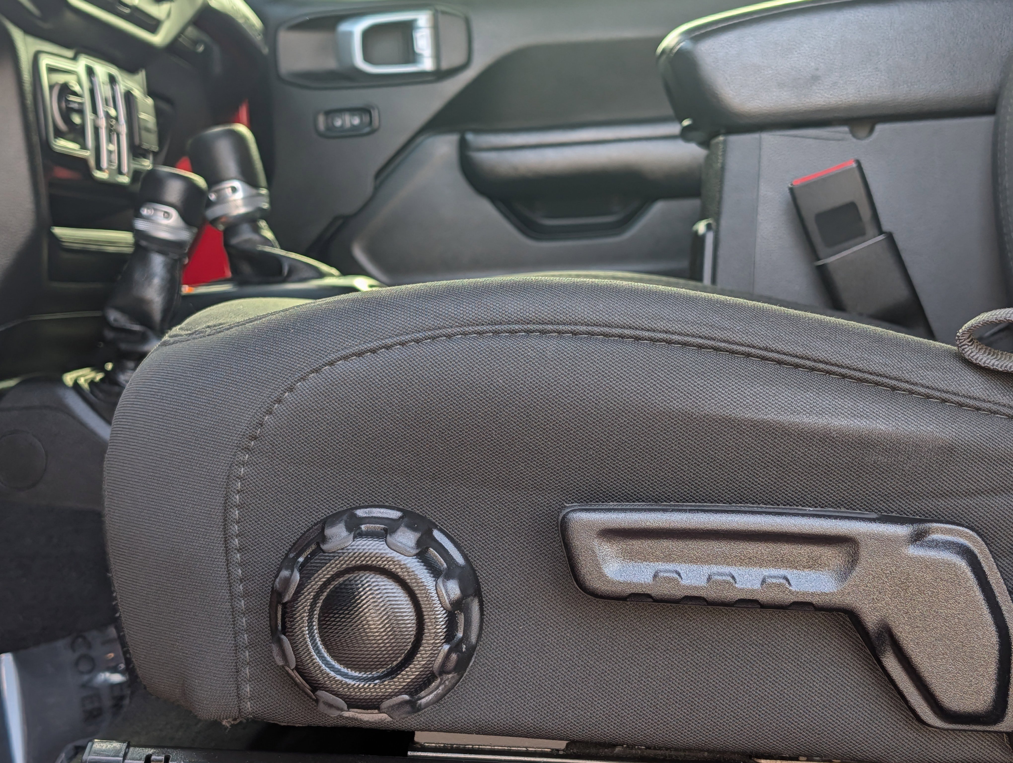 Used 2020 Jeep Wrangler Unlimited Sport S image 21