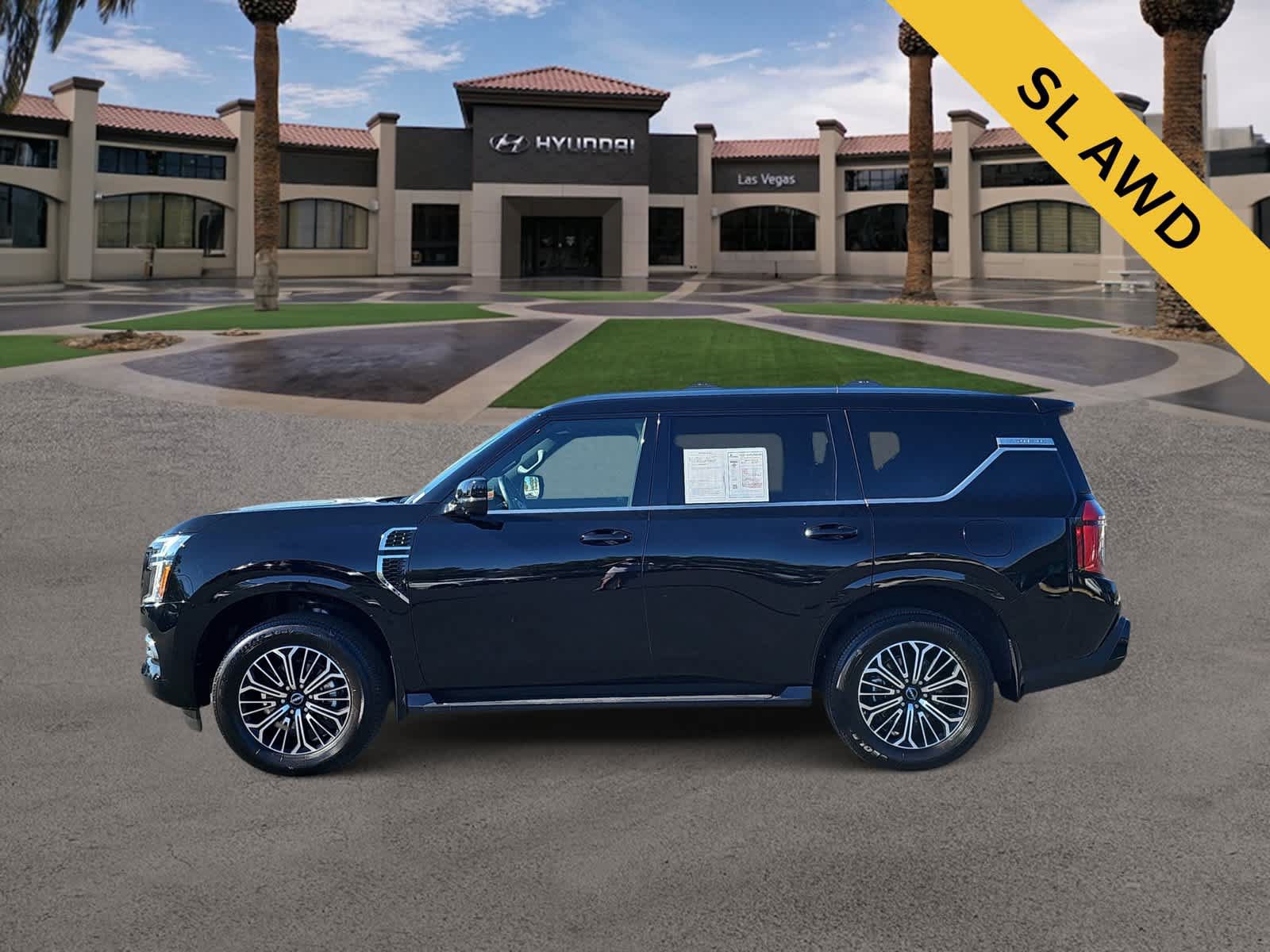Used 2025 Nissan Armada SL AWD/4WD image 5