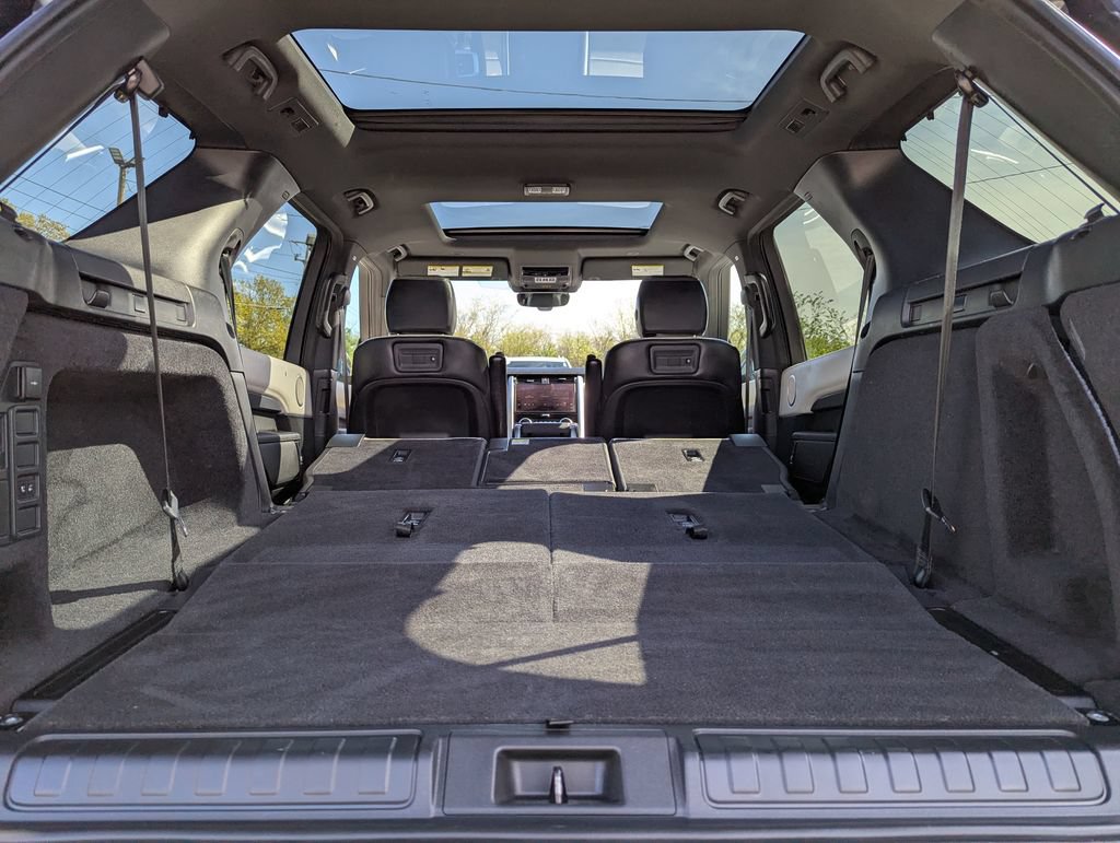 Used 2022 Land Rover Discovery S R-Dynamic AWD/4WD image 48