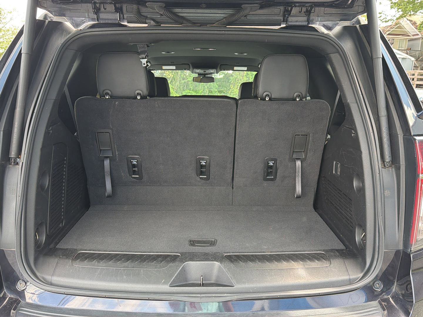 Used 2024 Chevrolet Tahoe LT AWD/4WD image 35