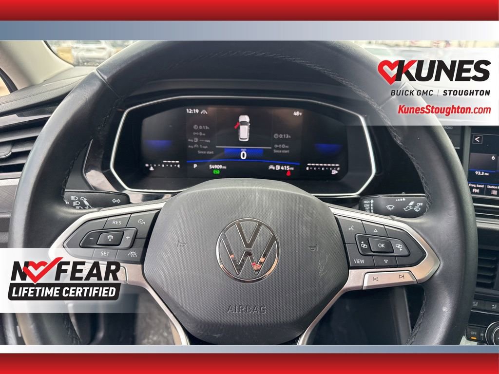 Used 2024 Volkswagen Jetta SE image 23