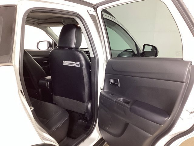 Used 2016 Mitsubishi Outlander Sport GT AWD/4WD image 24