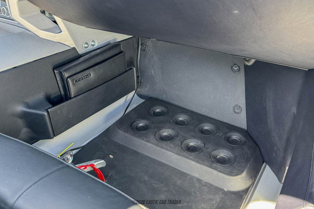 Used 2005 Ford GT RWD image 48