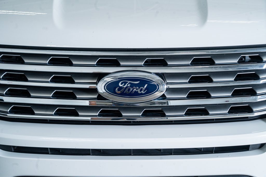 Used 2020 Ford Expedition Max Limited w/ Equipment Group 301A image 16