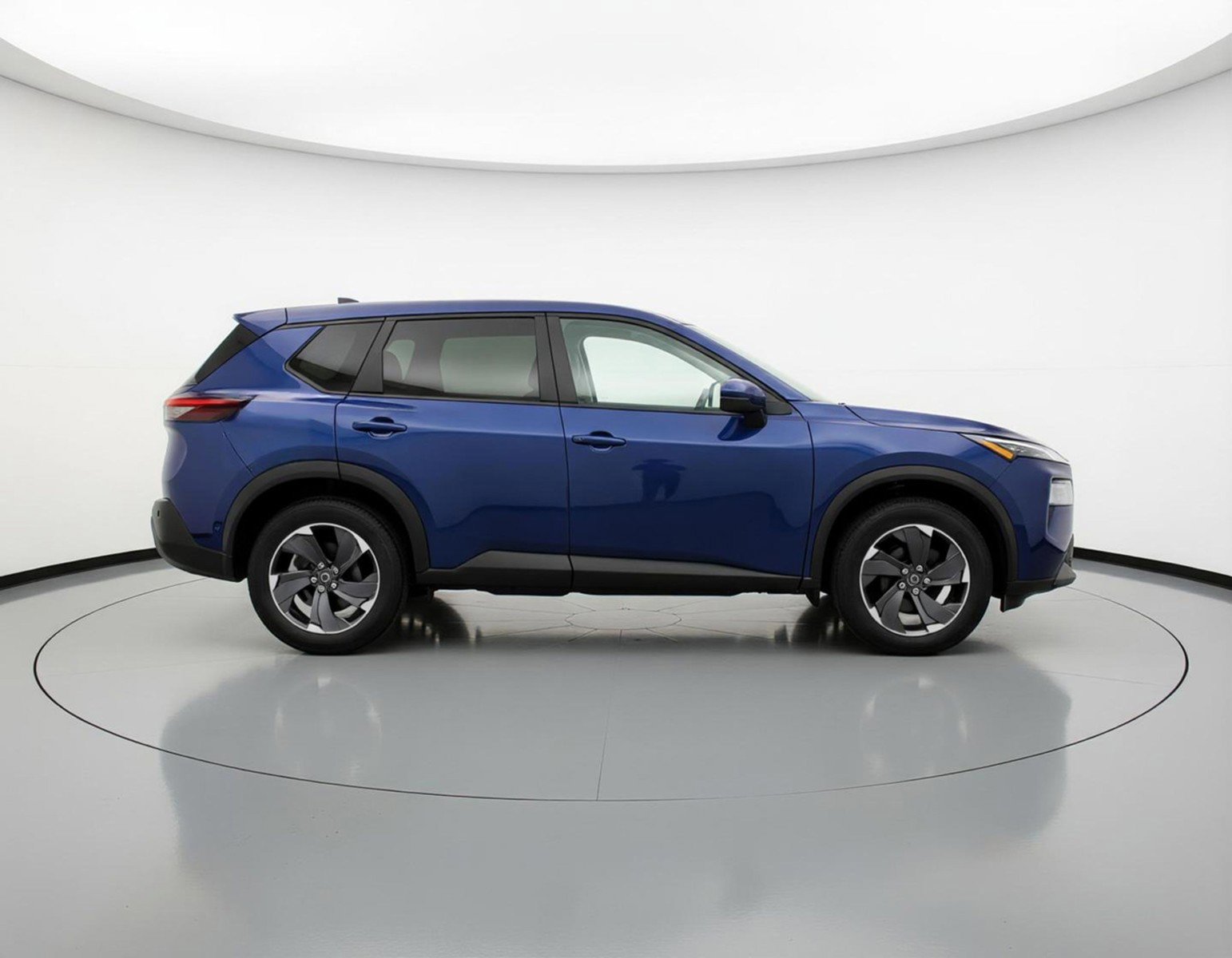 Used 2025 Nissan Rogue SV FWD image 11