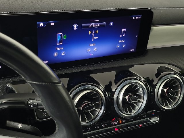 Used 2025 Mercedes-Benz CLA 250 image 26
