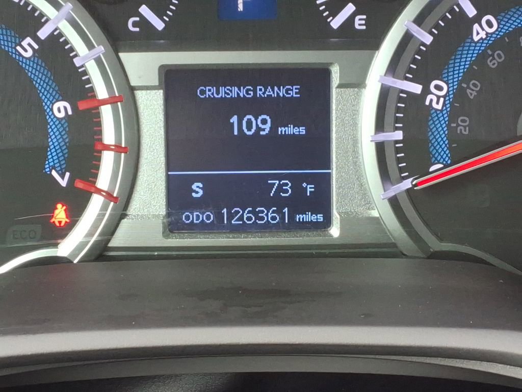 Used 2016 Toyota 4Runner Limited AWD/4WD image 31
