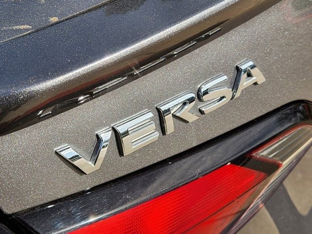 Used 2024 Nissan Versa SR image 9