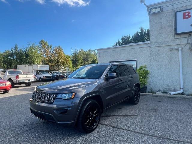 Used 2020 Jeep Grand Cherokee Altitude