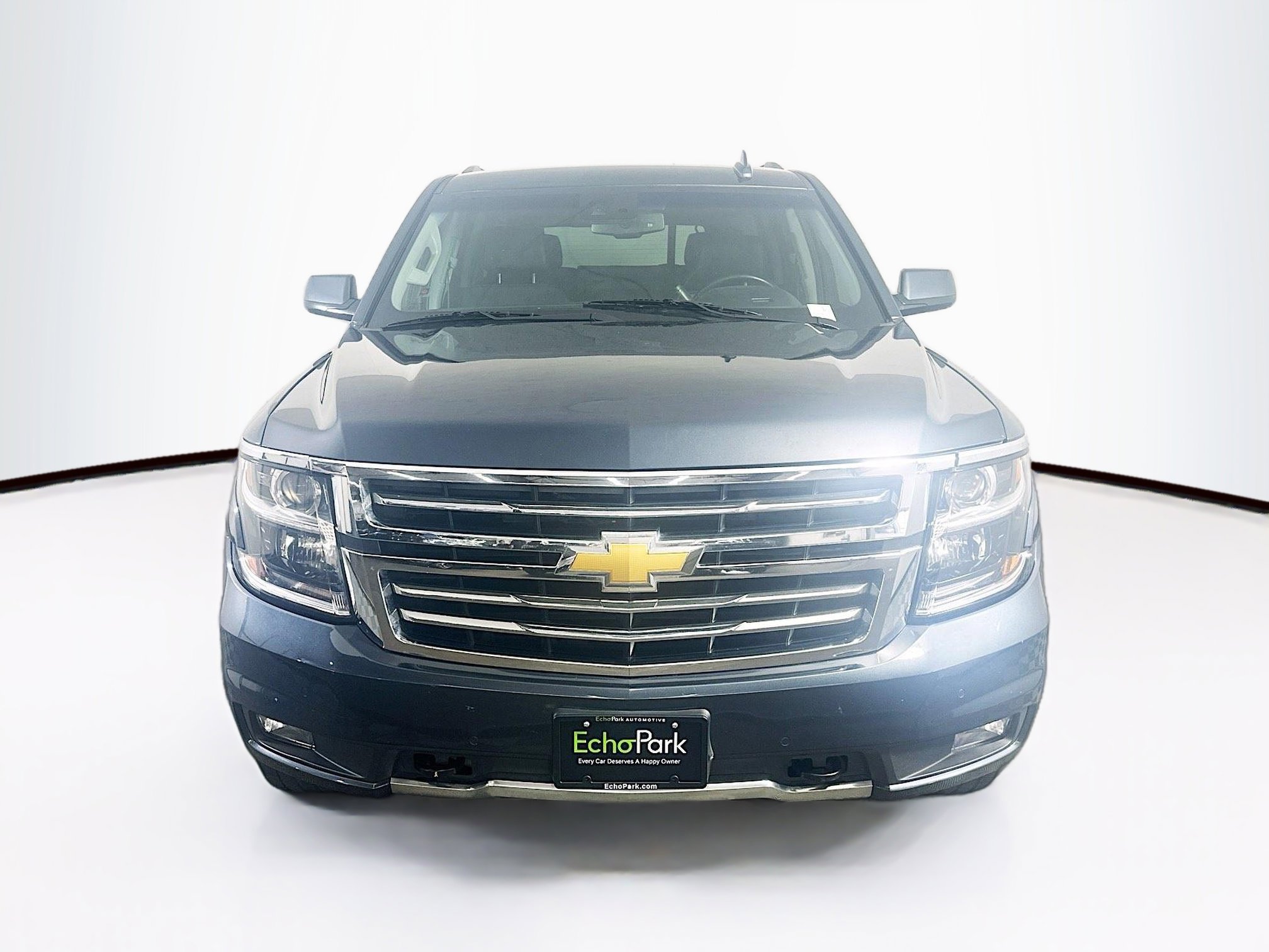 Used 2020 Chevrolet Tahoe LT w/ Luxury Package AWD/4WD image 2