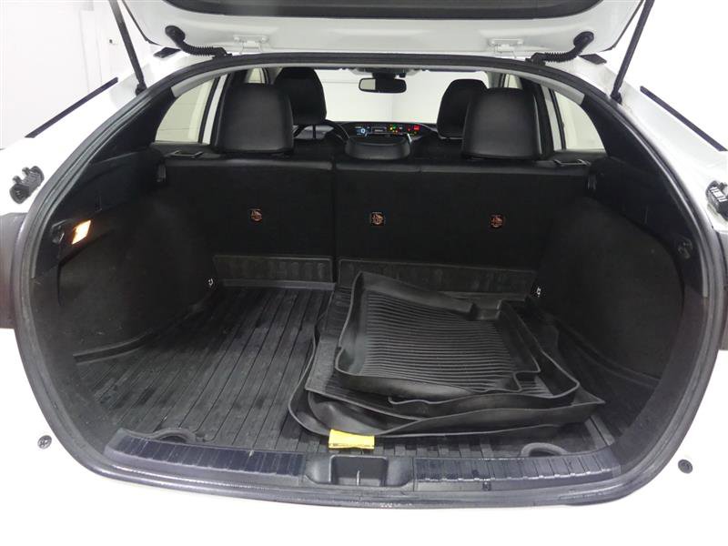 Used 2022 Toyota Prius AWD image 9