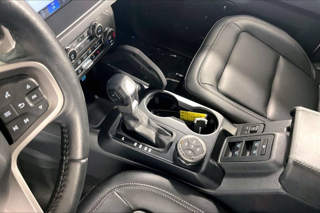 Used 2025 Ford Bronco Badlands AWD/4WD image 17
