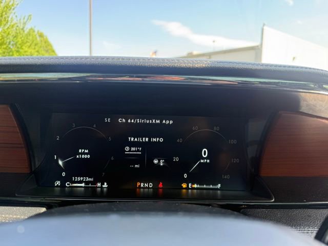 Used 2018 Lincoln Navigator L Reserve w/ Technology Package AWD/4WD image 23