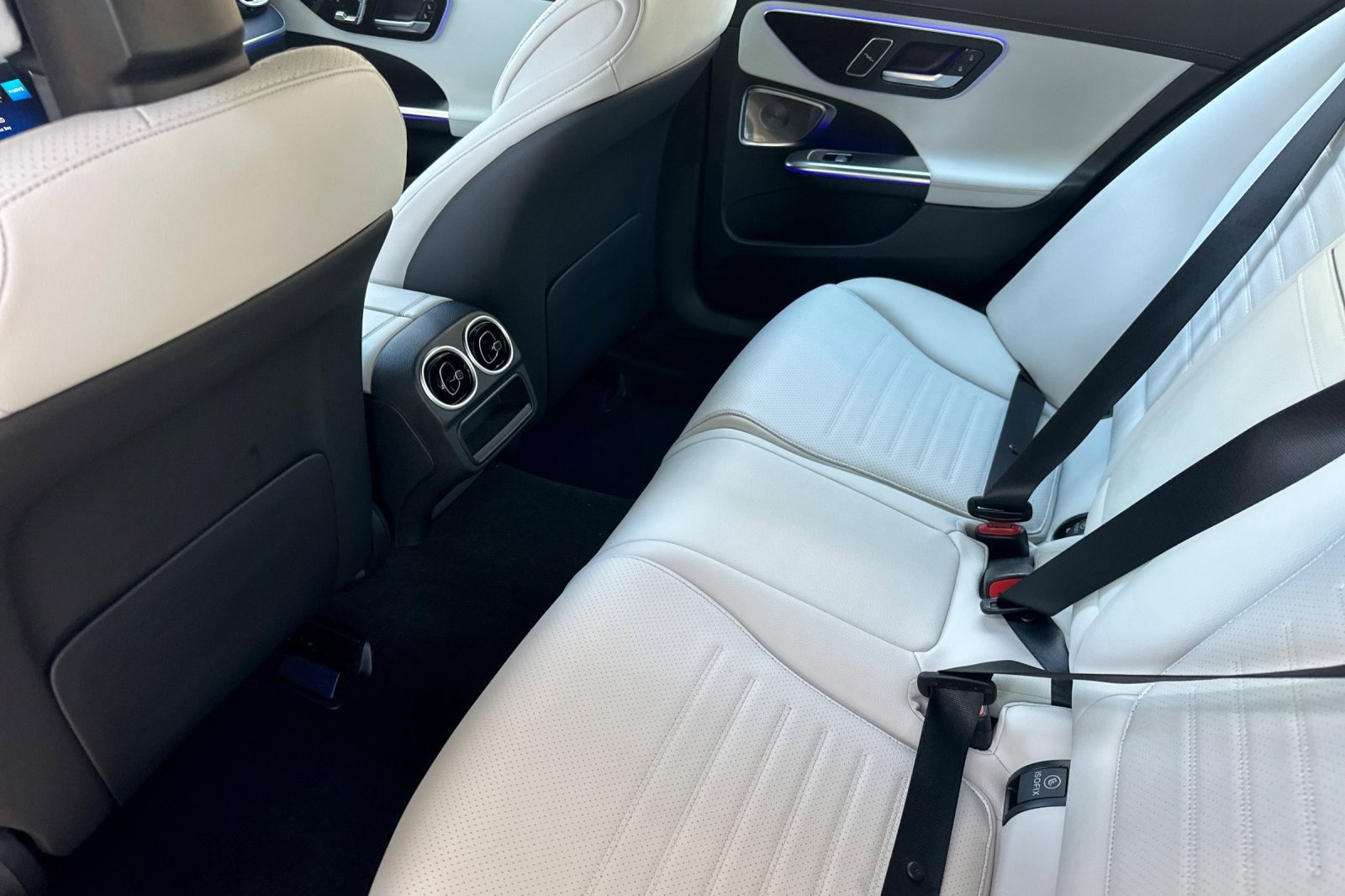 Used 2022 Mercedes-Benz C 300 Sedan image 28