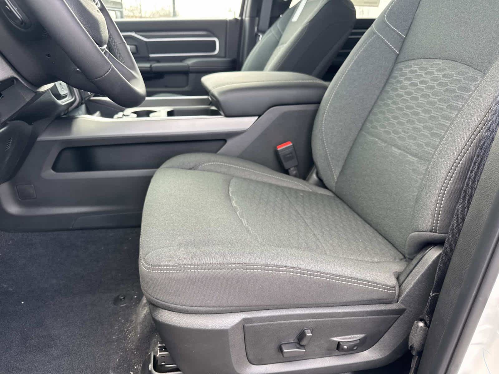 New 2026 RAM 2500 Big Horn AWD/4WD image 11