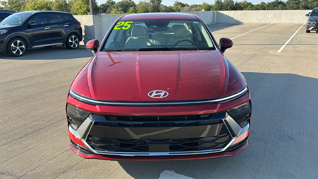 Used 2025 Hyundai Sonata SEL FWD image 7