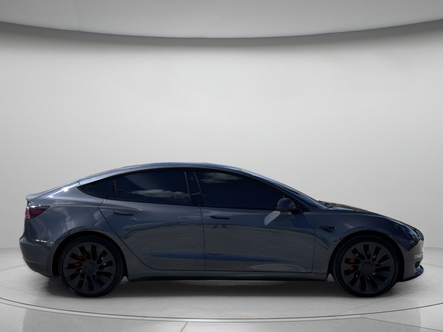 Used 2023 Tesla Model 3 Performance image 2