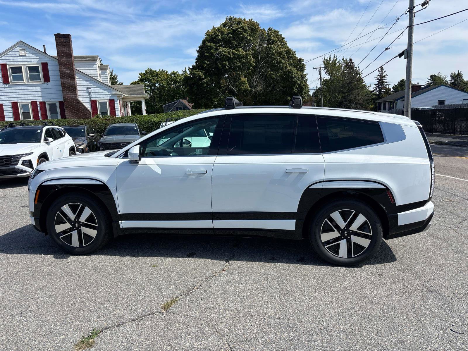 New 2026 Hyundai Ioniq 9 SEL image 2