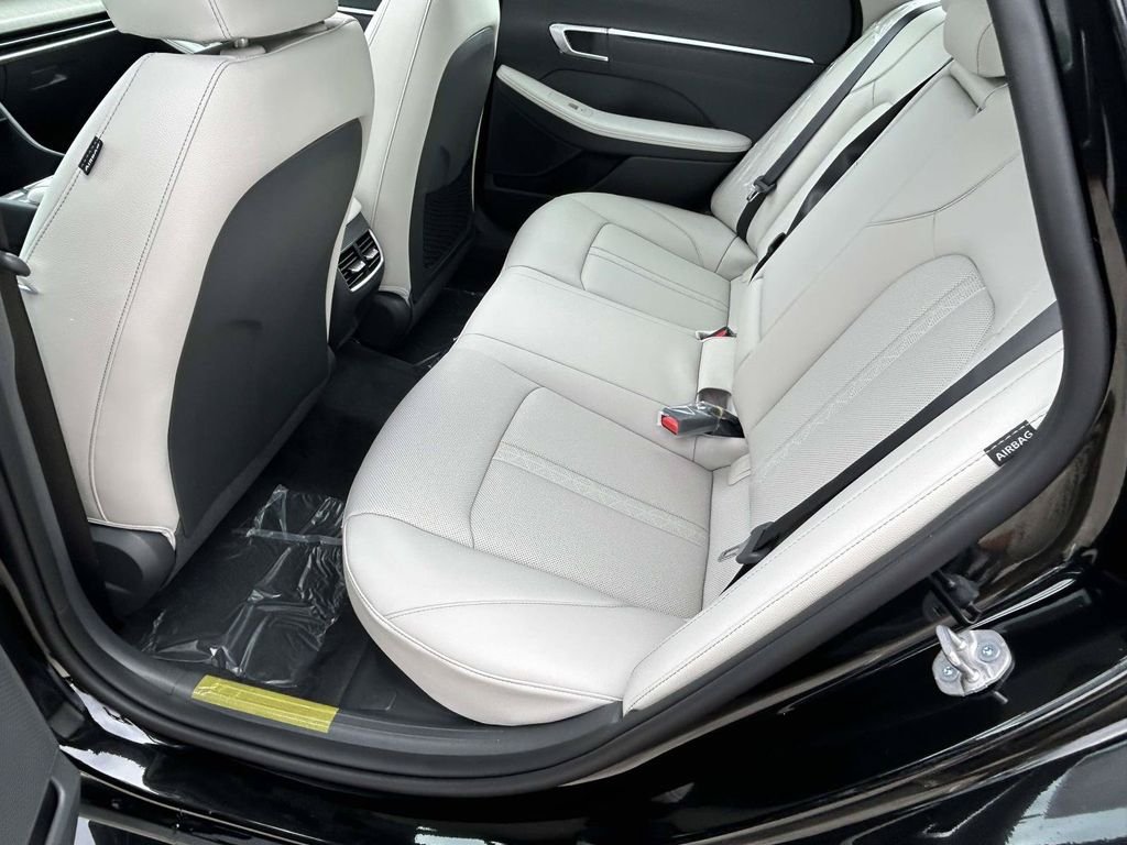 New 2026 Hyundai Sonata Limited FWD image 10