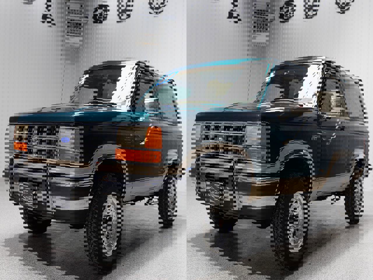 Used 1989 Ford Bronco II 4WD image 2