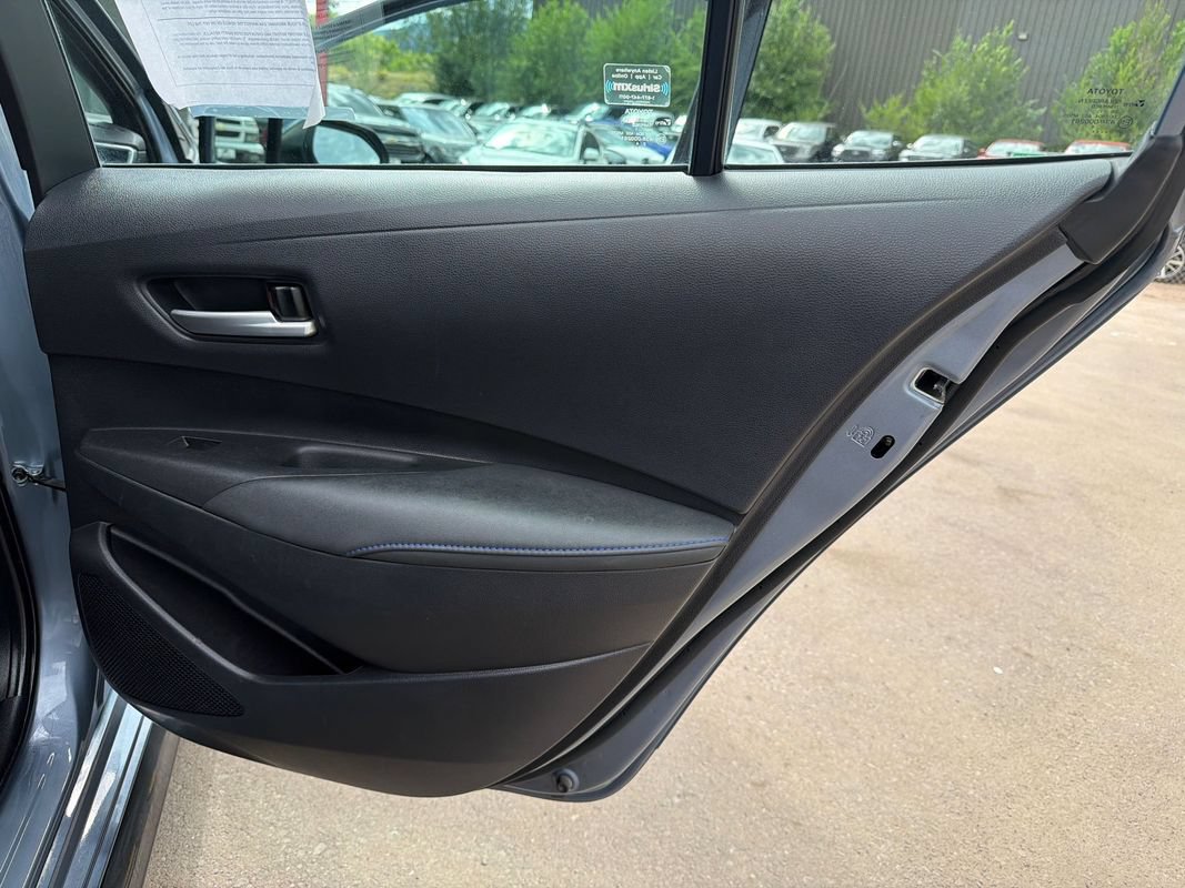 Used 2021 Toyota Corolla SE FWD image 15