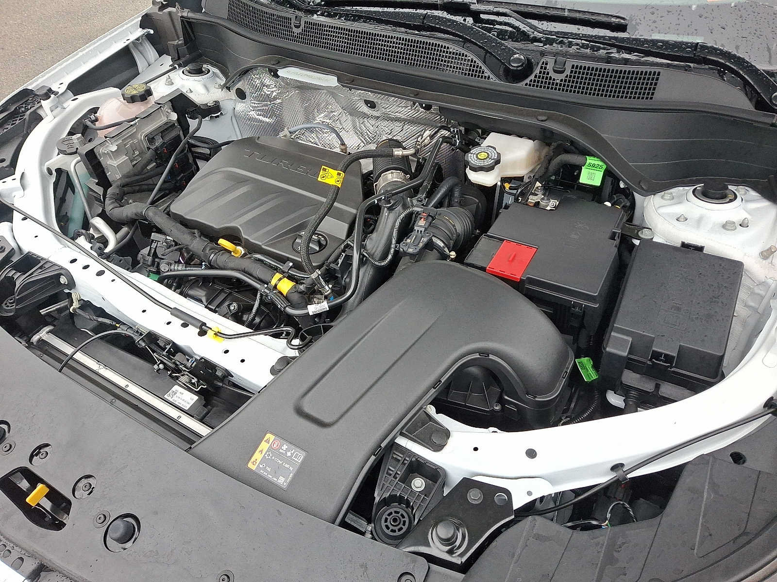 Used 2025 Chevrolet Trax LS w/ LS Convenience Package FWD image 27