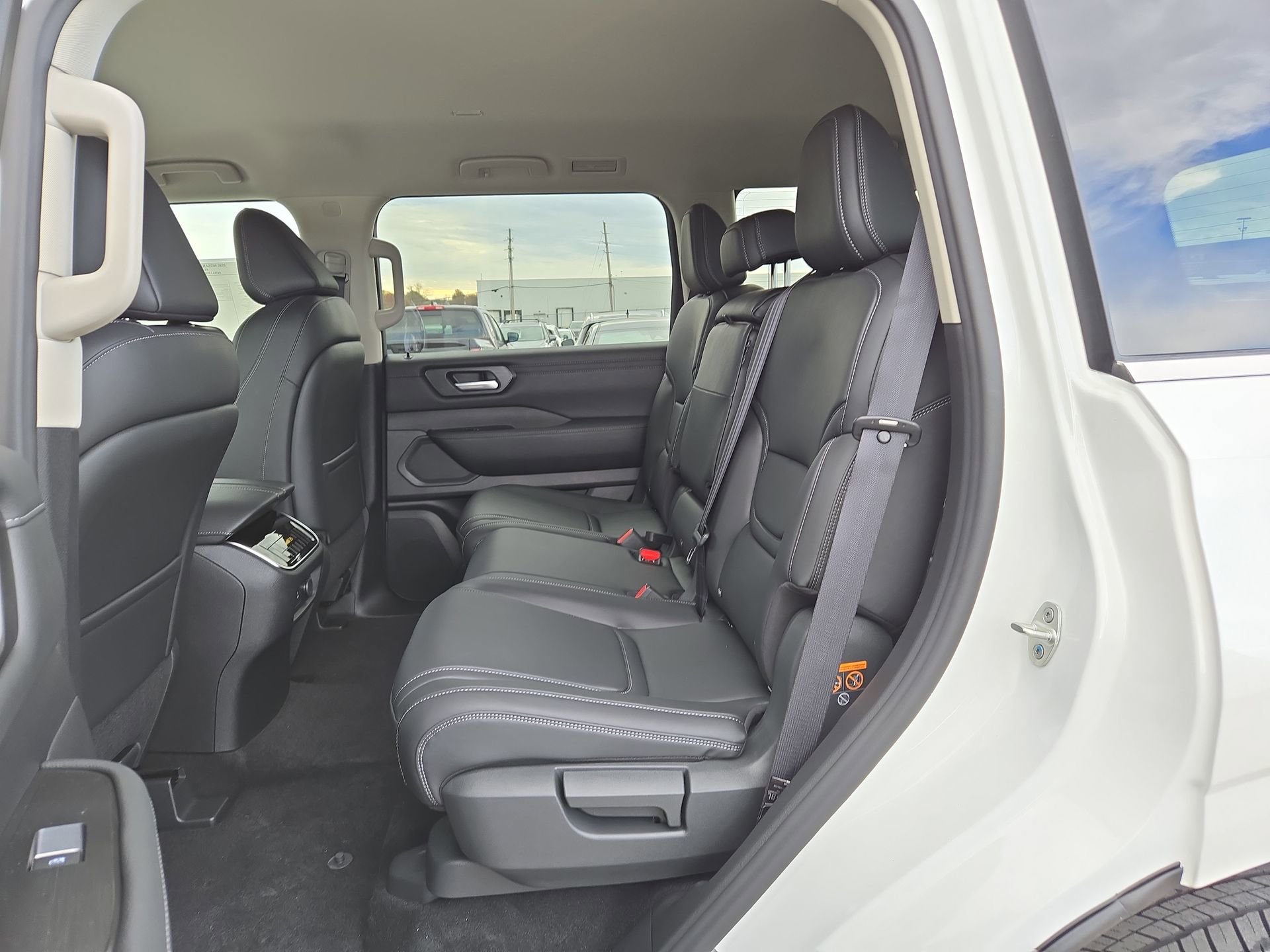 New 2026 Nissan Armada SV image 17