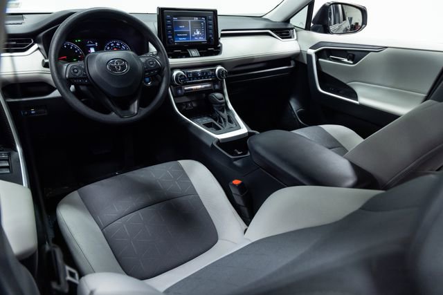 Used 2022 Toyota RAV4 XLE FWD image 20