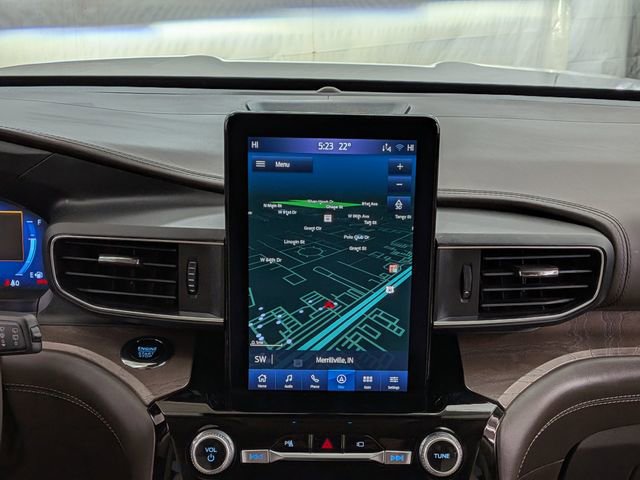 Certified 2023 Ford Explorer Platinum w/ Technology Package image 31