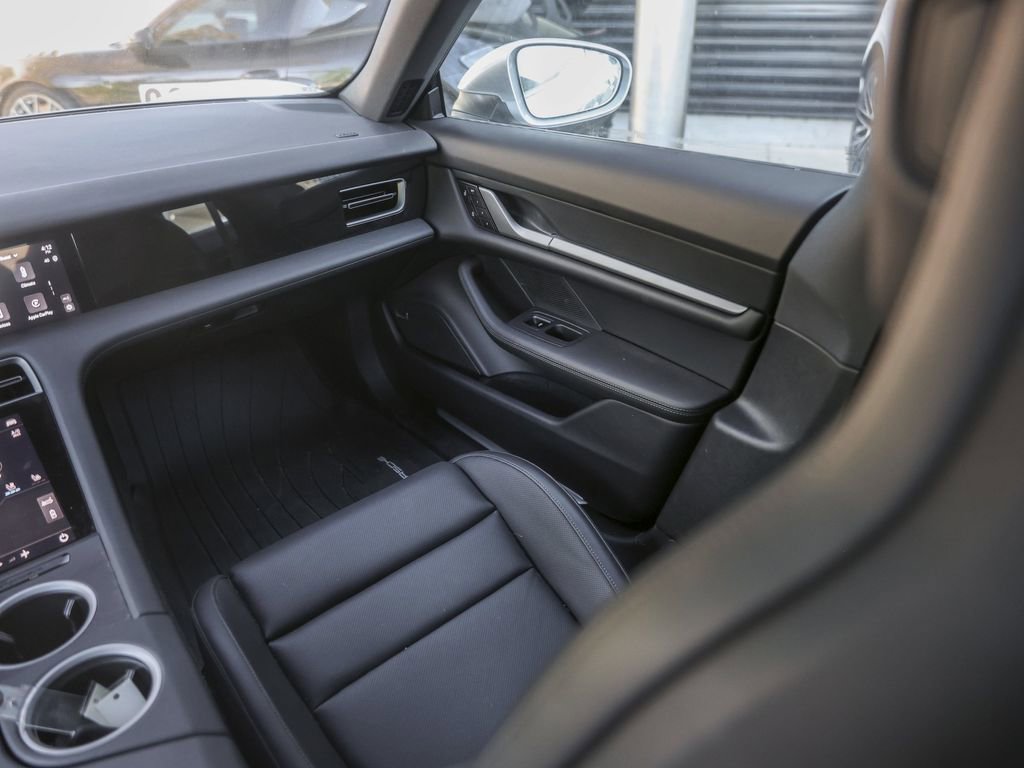 Certified 2025 Porsche Taycan image 35