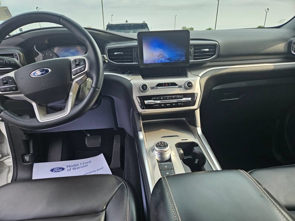 Used 2021 Ford Explorer XLT RWD image 16