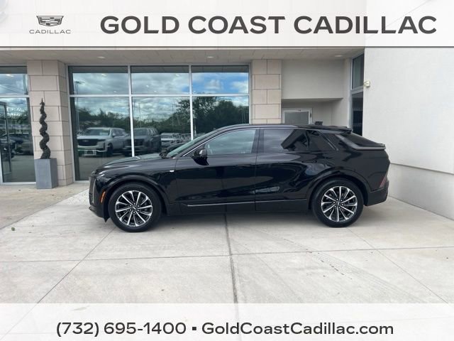 Used 2024 Cadillac Lyriq Sport AWD/4WD image 2